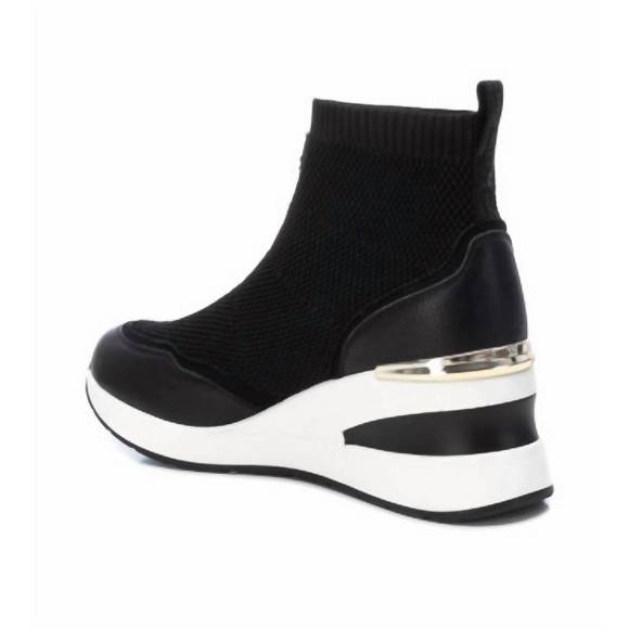 NEW XTI women's wedge sport booties in black - Picture 3 of 3